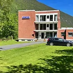 Rjukan Gjestehus Vandrerhjem *