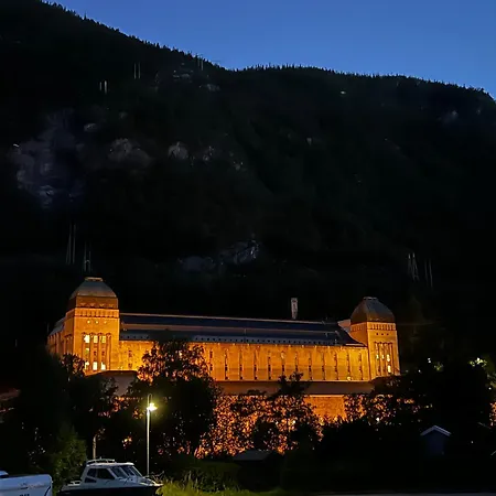Vandrerhjem Rjukan Gjestehus *