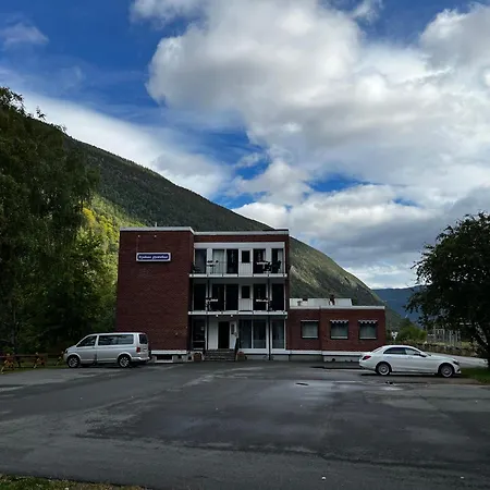 Rjukan Gjestehus * Rjukan